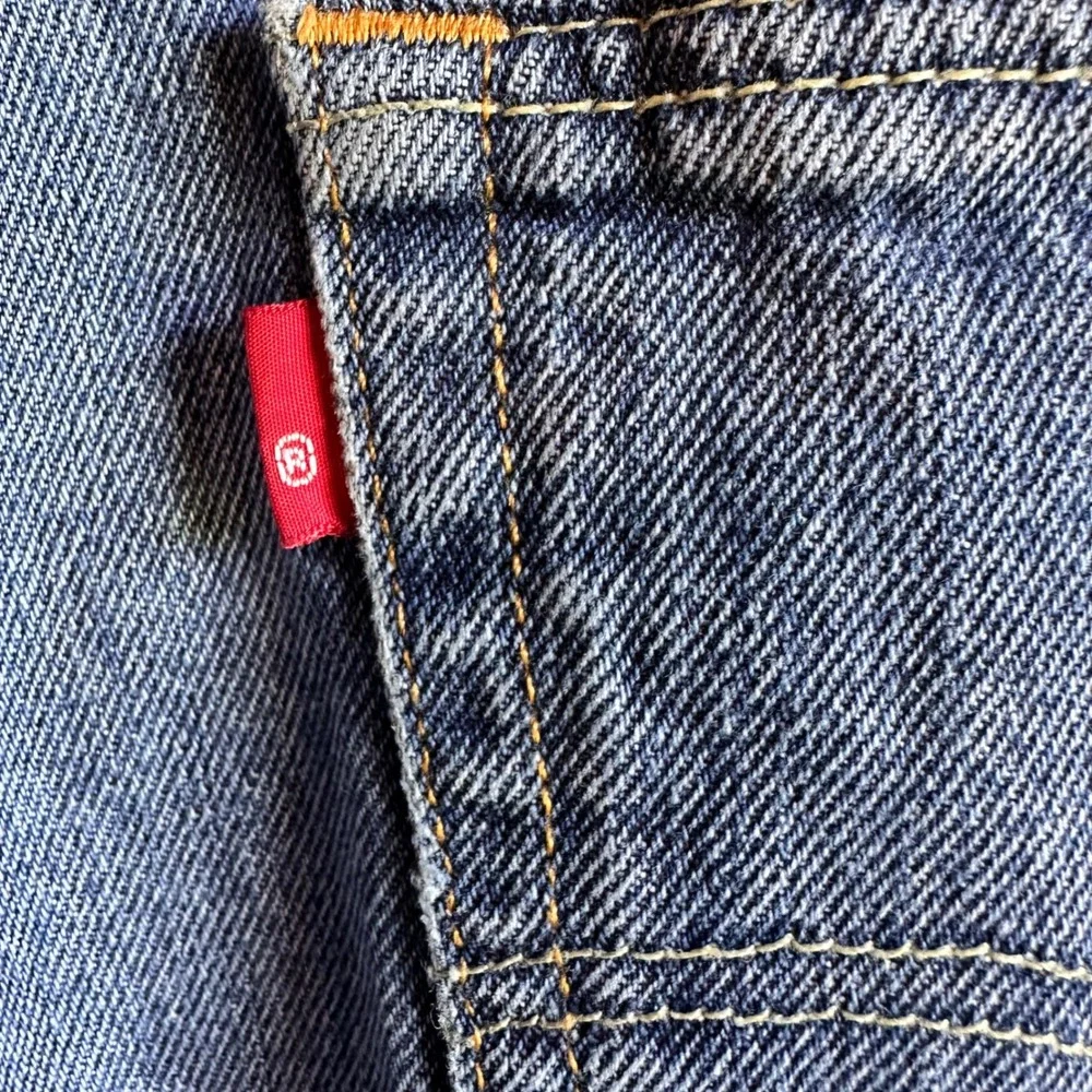 Levi's 550 Relaxed Fit‎ Jeans Mens 36x30 Blue Medium Wash Tapered Leg Denim
